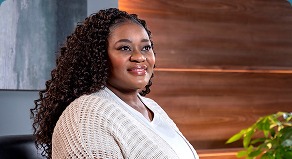 University of Phoenix alumnus LaToya D., Bachelor of Science in Management, 2023