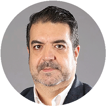 UOPX alumni Ricky Duraes
